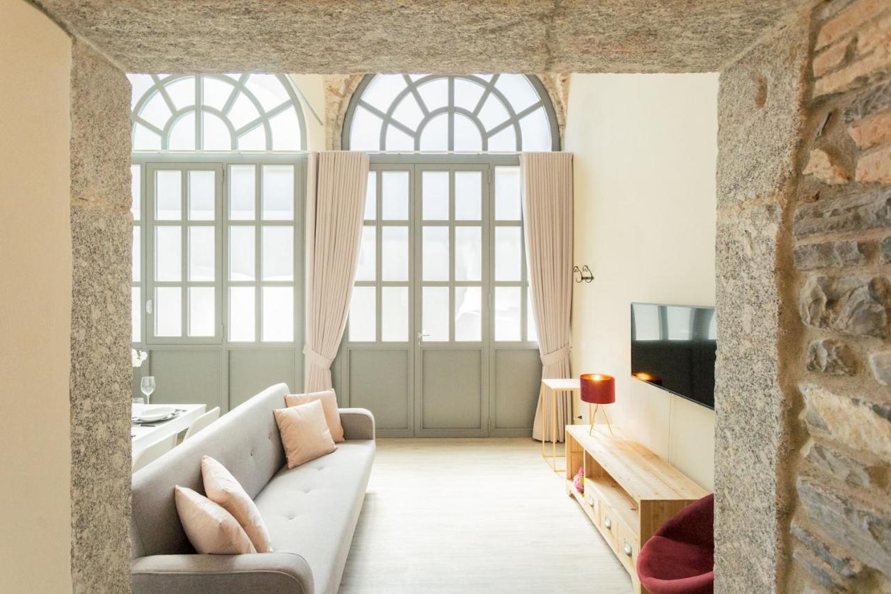 Romantic Escape City Centre With Jacuzzi & Parking By Rent All Como Exterior photo